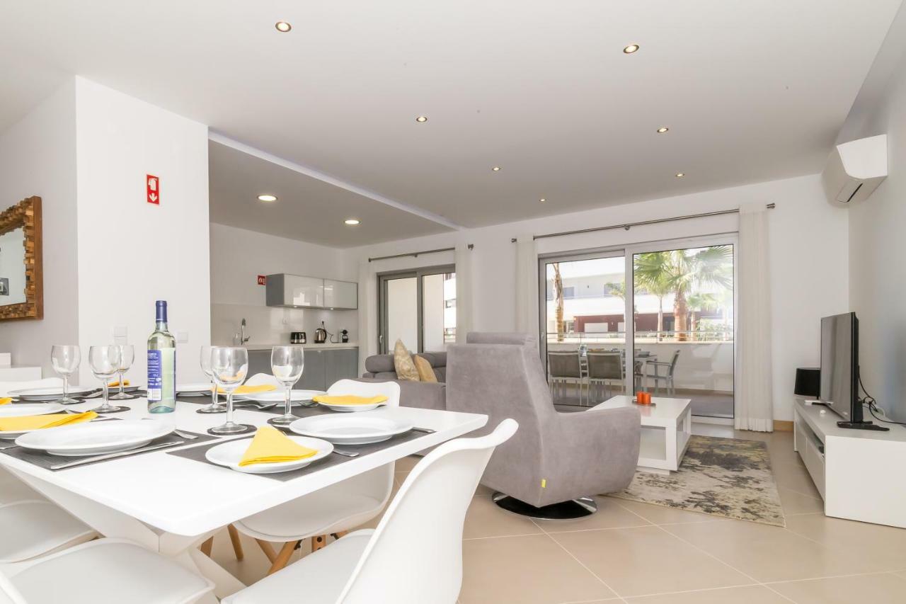 Beach Condominium 拉哥斯 外观 照片